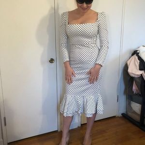 White  dress with polka dots, no size, fits 4-6,